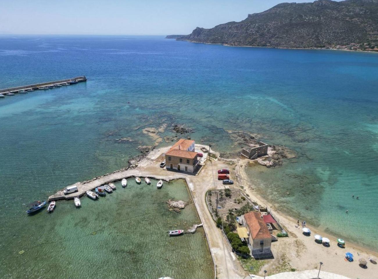 Fully Equipped Beach House At Pachia Ammos Plytra Εξωτερικό φωτογραφία